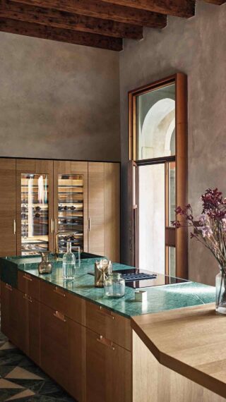 Portrait Gallery Image 2